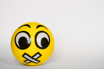 Smilie freedom of speech closed mouth dictatorship copy space
