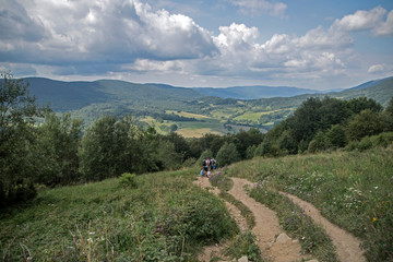 Fototapeta na wymiar Szlak turystyczny w Bieszczadach