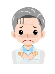 白衣を着た白髪の女性