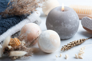 Bath bombs in spa composition