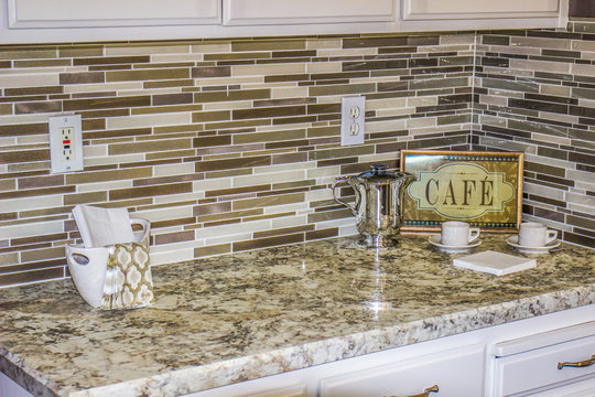 Decorative Granite Counter With Modern Decorator Items