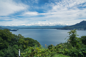 洞爺湖と青空