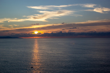 Fototapeta premium Atardecer en el mar -Getaria
