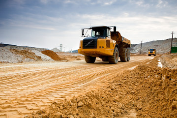 Extraction of alluvial and processing of sand in a sand pit