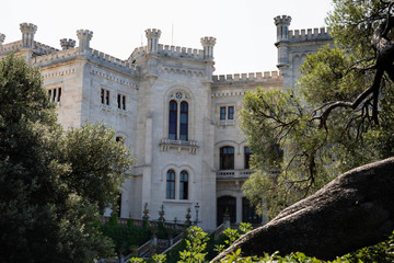 Fototapeta na wymiar Castello di Miramare -Trieste e turismo