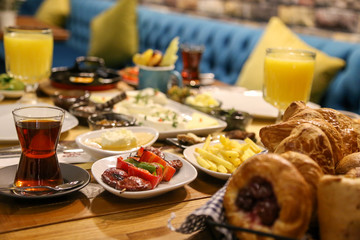 breakfast table turkish style