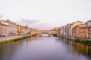 Naklejka premium Ponte Vecchio on the river Arno in the city of Florence