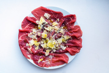 marble beef with cheese