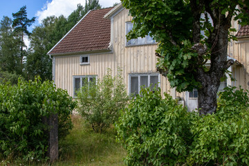 Deserted house