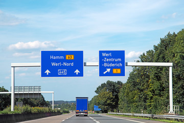 Autobahn 445 in Richtung Hamm Werl,