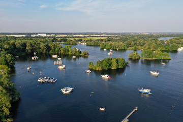 Hamburg Tatenberg, Dove Elbe, Wassersportpark Tatenberger Bucht mit Inselwelt und Eichbaumseeaus...