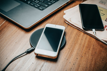 charging the smartphone