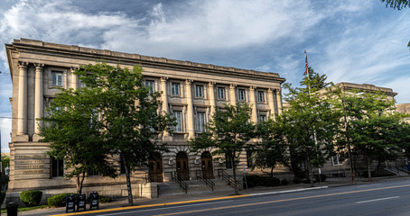 Obraz premium Federal Building, Post Office in Downtown Missoula Montana