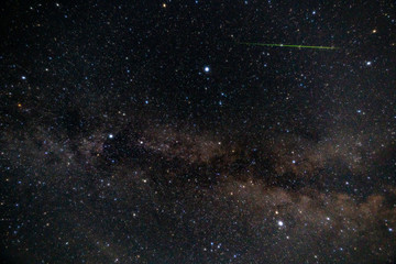 Fototapeta na wymiar 夏の大三角形付近を流れる流星(ペルセウス座流星群) 