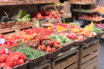 Gemüsemarkt in der Toskana