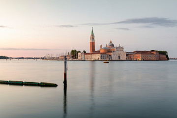 Venezia.. Isola si San Giorgio Maggiore con la Cattedrale.