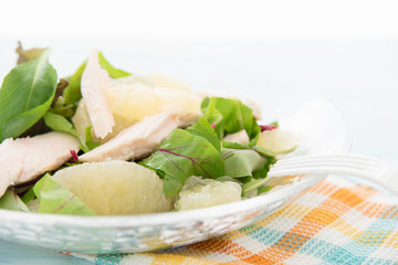 サラダチキンとグレープフルーツのサラダ