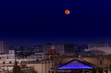 Luna en Guadalajara, Jalisco, México