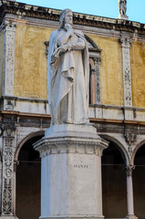 Fototapeta premium The monument to Dante was erected on Signoria Square in 1865 . The monument was made of Carrara marble by the sculptor Hugo Zannoni. Verona, Italy.