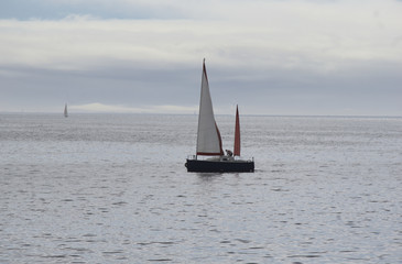 Sport et loisir , navigation à voile .
