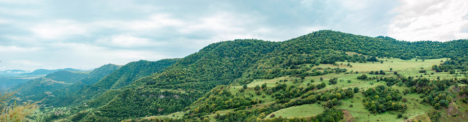Fototapeta na wymiar panoramic view of the mountain landscape