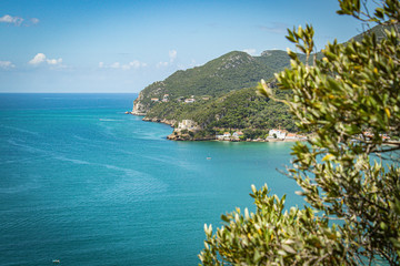Naklejka premium view of the sea and mountains