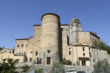 Fototapeta na wymiar Panoramic view of Giuliano di Roma, a medieval village in the mountains of the lazio region.