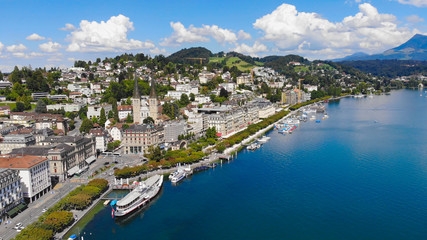 Fototapeta na wymiar The lakefront of Lake Lucerne in Switzerland - travel photography
