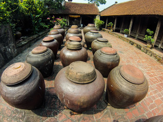 Vietnamese pottery