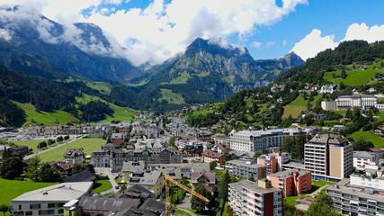 Obraz premium Flight over the city of Engelberg in Switzerland - travel photography