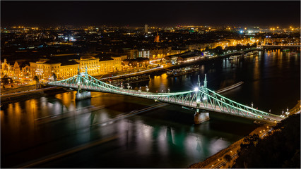 Fototapeta na wymiar Liberty Bridge , Budapest, Hungary at night