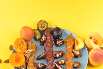 food, sweet, dessert, fruit, cake, chocolate, healthy, christmas, delicious, fresh, snack, candy, salad, baked, decoration, plate, pastry, cookie, dish, brown, tasty