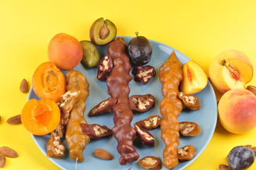 food, sweet, dessert, fruit, cake, chocolate, healthy, christmas, delicious, fresh, snack, candy, salad, baked, decoration, plate, pastry, cookie, dish, brown, tasty