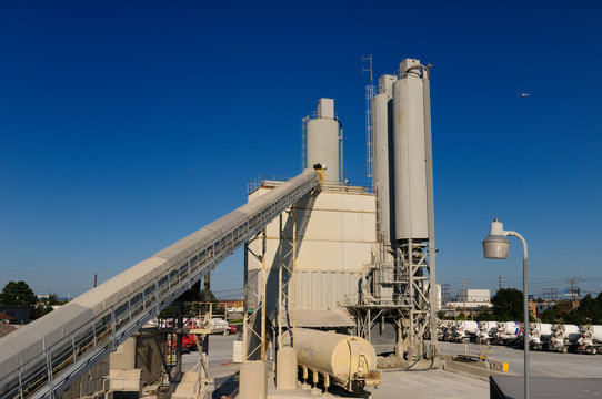 Long Crushed Limestone Conveyer Belt At A Toronto Cement Factory