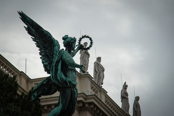 Fototapeta premium statue of angel