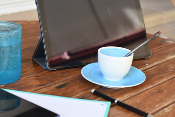 outdoor telecommuting desk