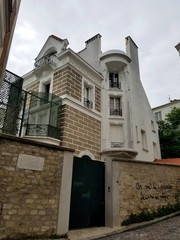 Fototapeta na wymiar Dalida's Home, Rue d'Orchampt, Paris, France