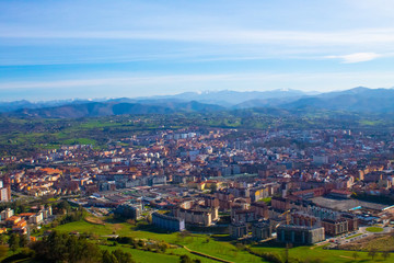 Fototapeta na wymiar paisajes de Asturias / Oviedo 