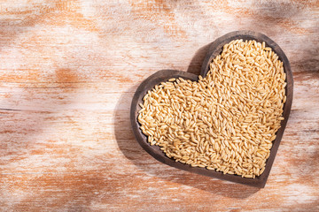 oat grains, flakes and flour