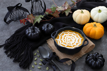 パンプキンスープ　蜘蛛の巣スープ