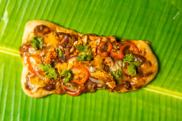 カレーナン　Curry pizza made from Indian bread (nan)