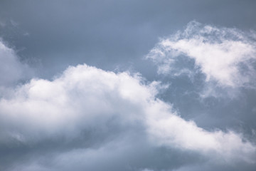 Obraz premium gray sky covered with dark clouds