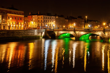 Fototapeta na wymiar Dublin Night Skyline River View