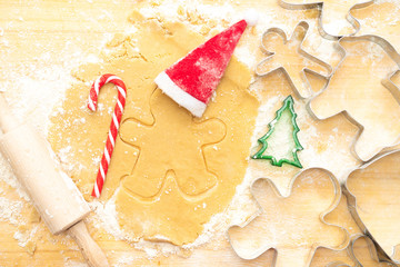 Plätzchen zur Weihnachten backen.
