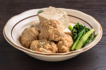 鶏団子と豆腐の煮付け