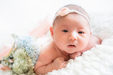 日本人の赤ちゃん 新生児のニューボーンフォト Asian Wall Mural Asi Photosozai