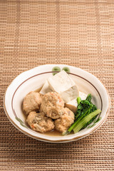 鶏団子と豆腐の煮付け