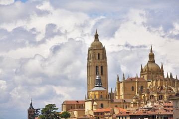 Fototapeta premium Tower of the cloudy sky