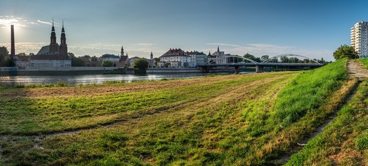 Opole panorama miasta nad rzeką Odrą