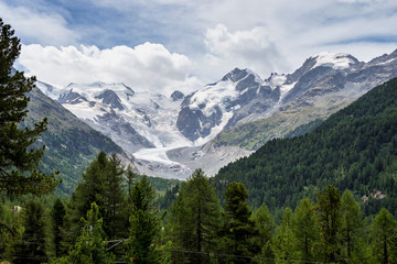 Fototapeta na wymiar The Bernina mountain range in the Swiss Alps, upper Engadin in Graubuenden